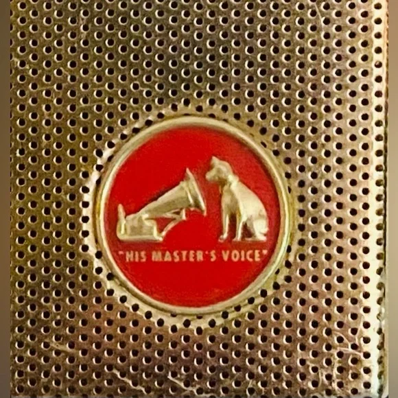 1960 RCA VICTOR Portable Transistor Radio - Picture 3 of 9